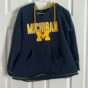 Colosseum Women’s Michigan sweatshirt